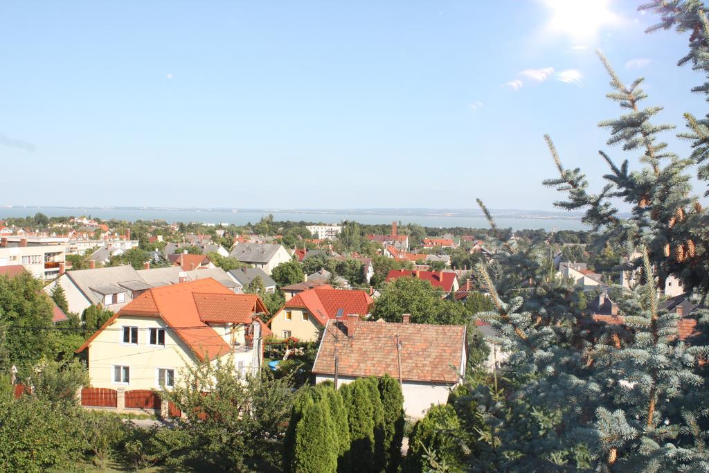 Barcza Vendeghaz Hotel Balatonfüred Екстериор снимка