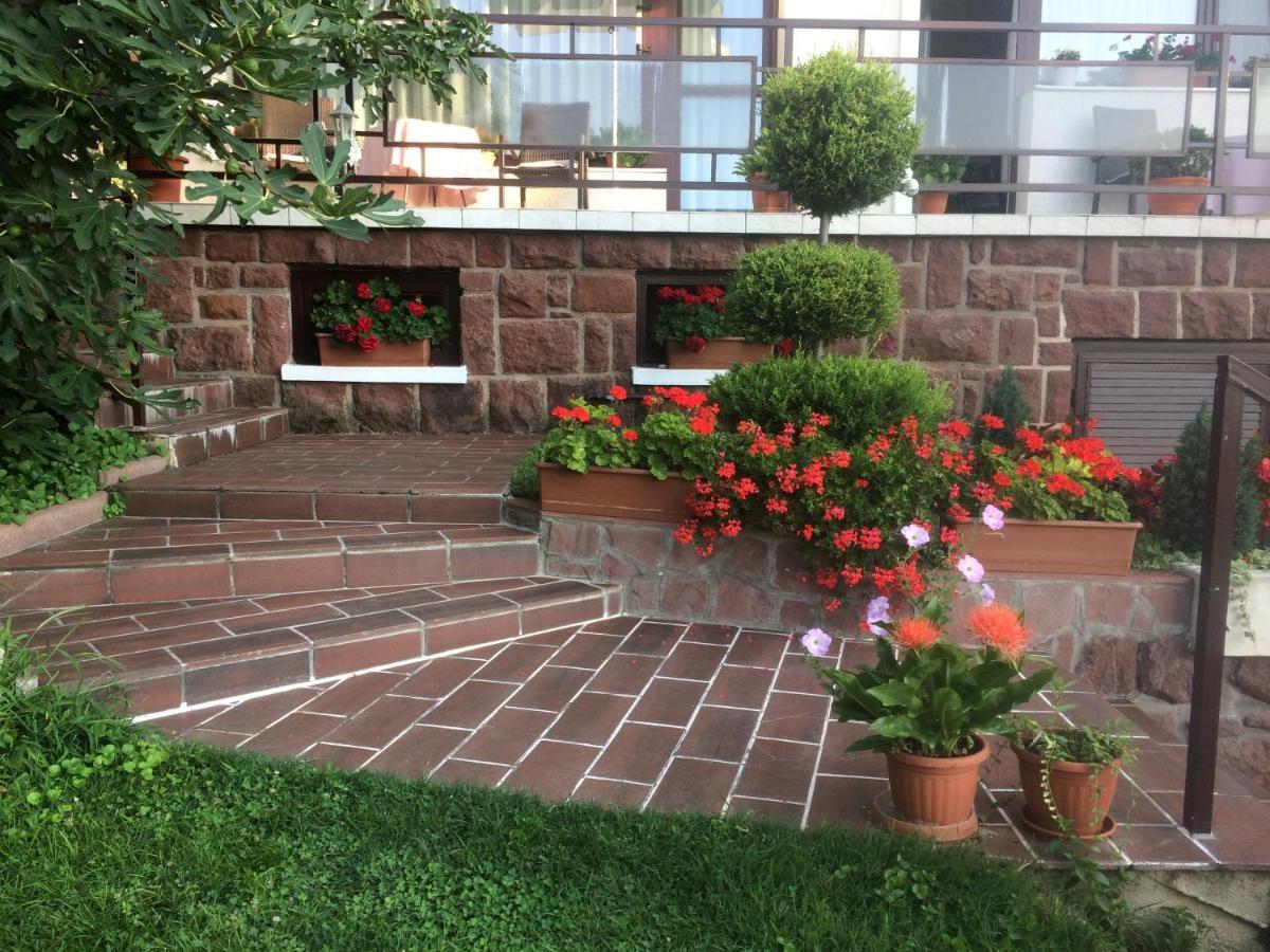 Barcza Vendeghaz Hotel Balatonfüred Екстериор снимка