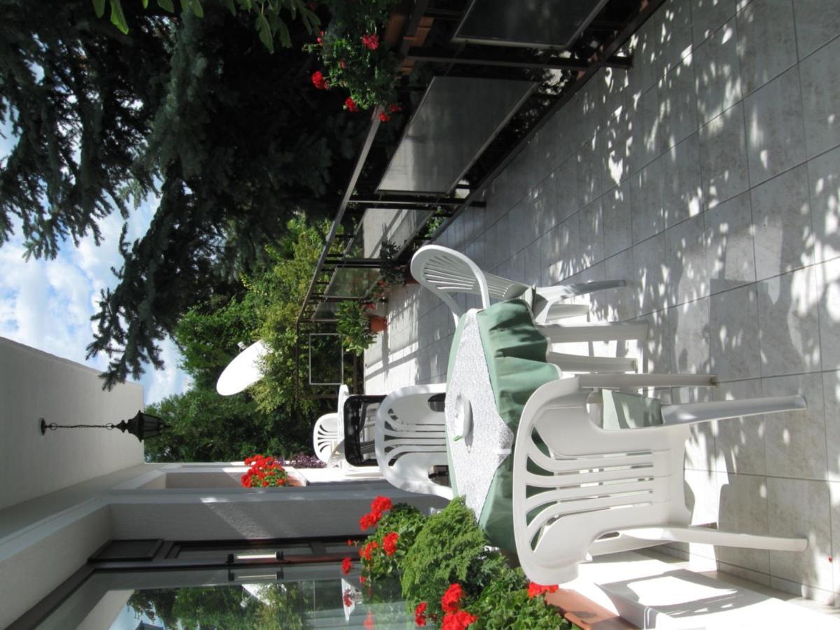 Barcza Vendeghaz Hotel Balatonfüred Екстериор снимка